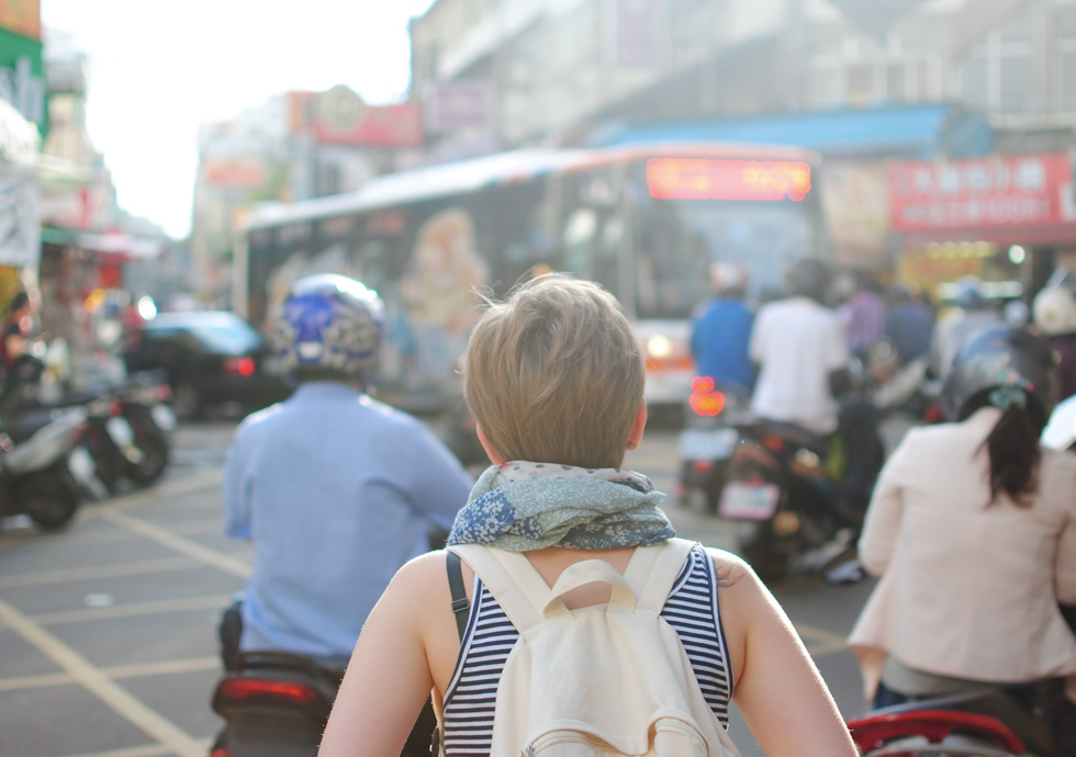 To Tour or Not To Tour? A Travellers Dilemma To Tour or Not To Tour? A Travellers Dilemma