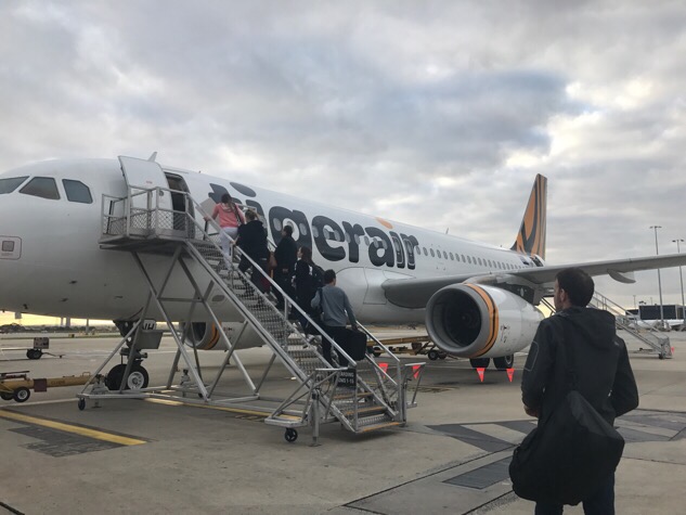 Boarding Tigerair Melbourne || Traveling Honeybird