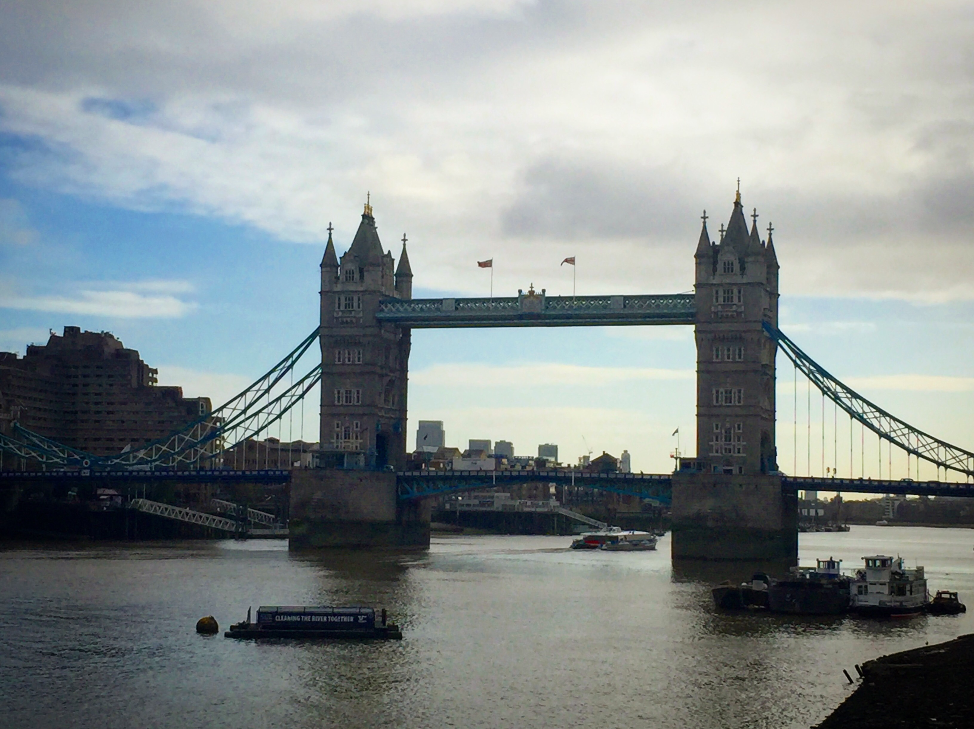 Tower Bridge London || Traveling Honeybird