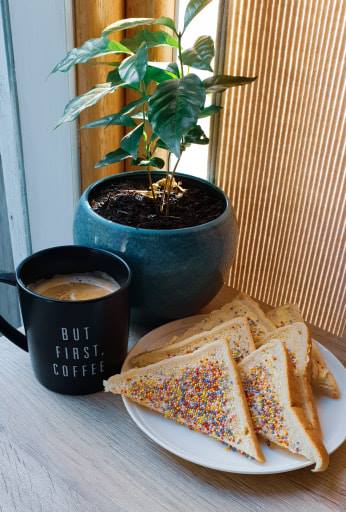 Traveling Honeybird Fairy Bread recipe