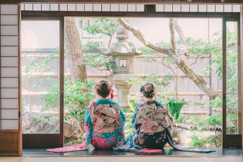 Beautiful bows in kimono Beautiful bows in kimono